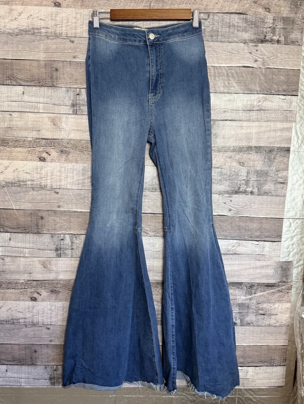 WE THE FREE People Flare Jeans Cut Off Bell Bottom Zip Fly Stretch Blue Size 27